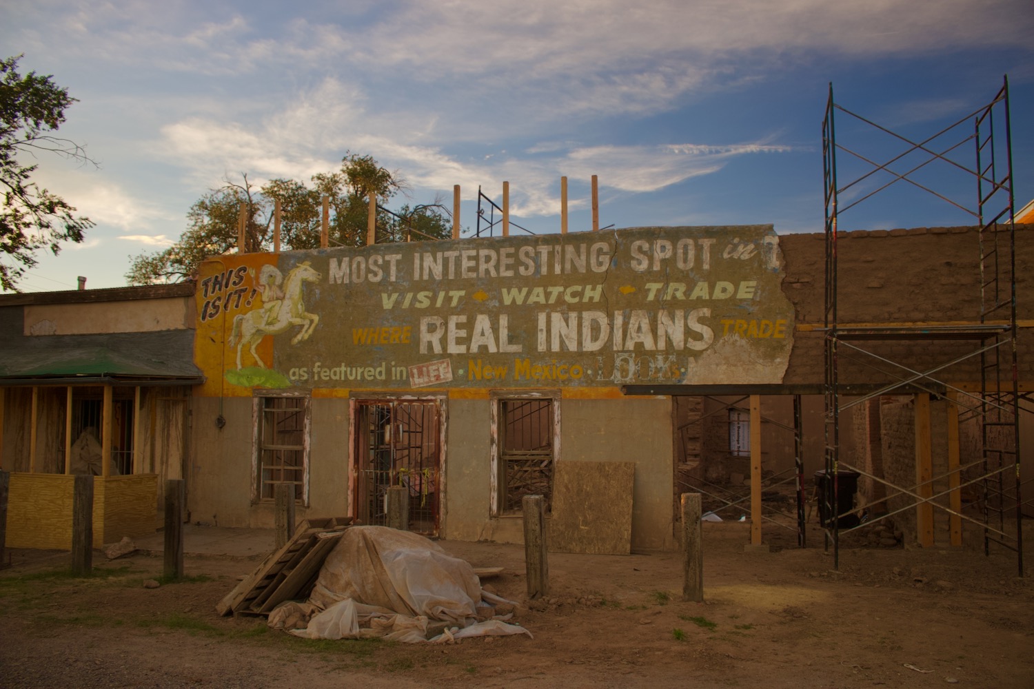 Santo Domingo Trading Post